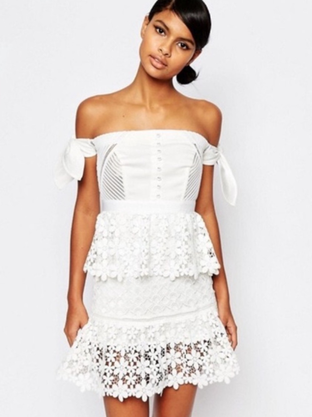 I Vivian NWT white lace crochet bodice mini dress off the shoulder